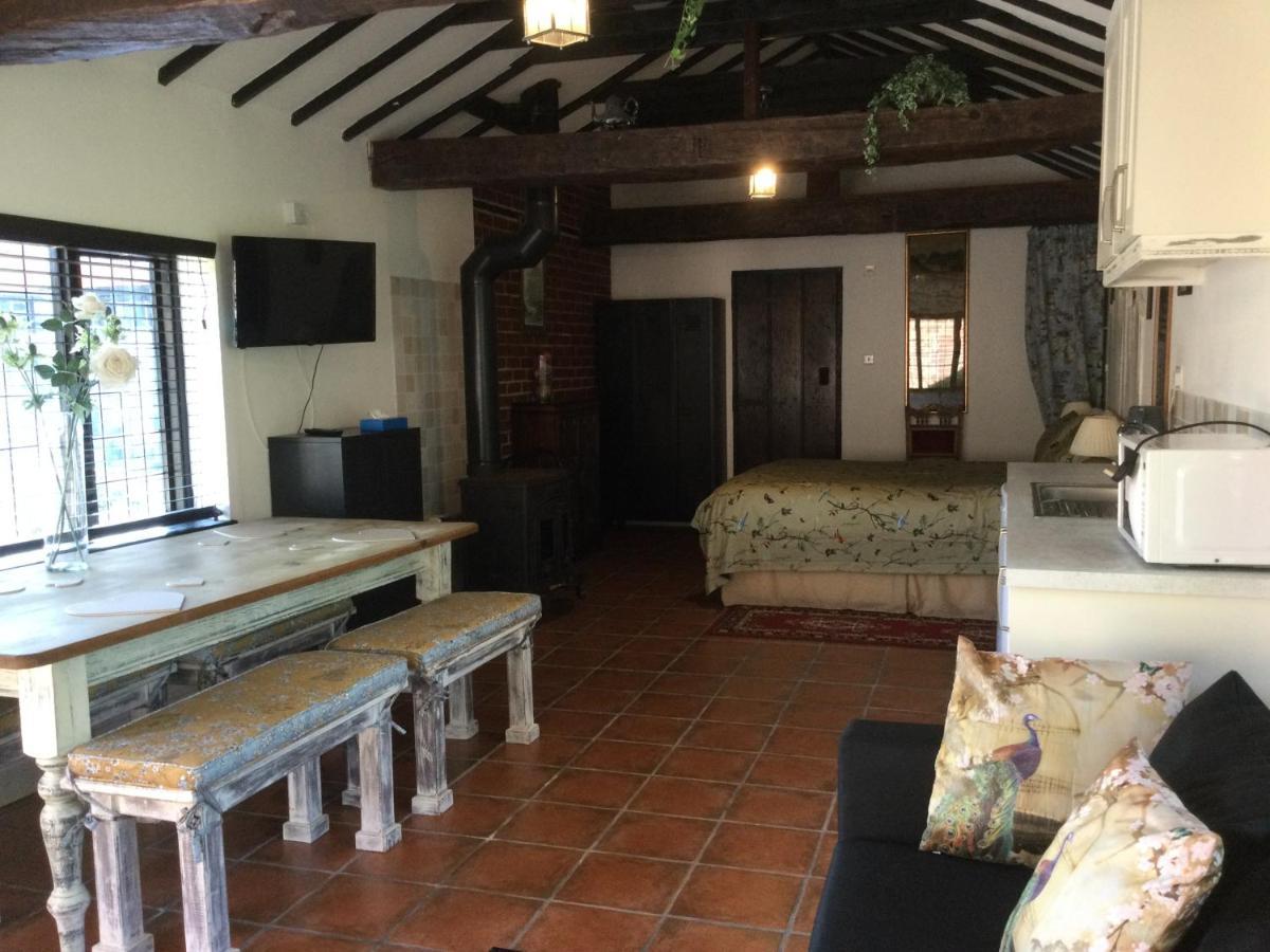 The Garth Guest Suite Studio Cottage Lingfield Ngoại thất bức ảnh